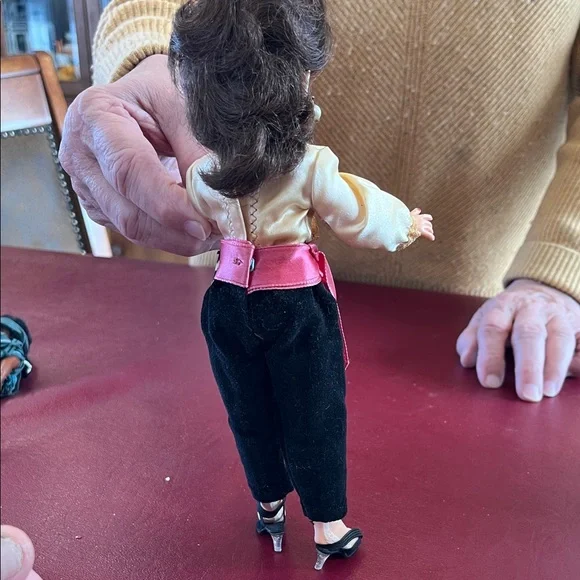 1958 10 1/2” COTY GIRL - Picture 2 of 7